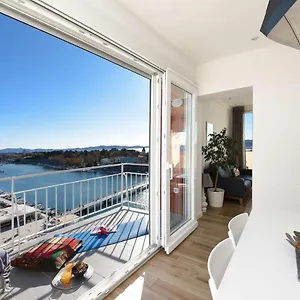 Penthouse Dolcevita Apartment