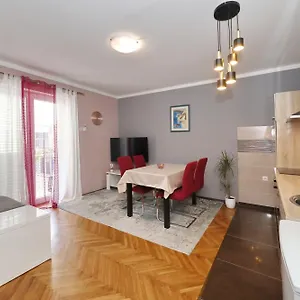  Apartamento Marcela