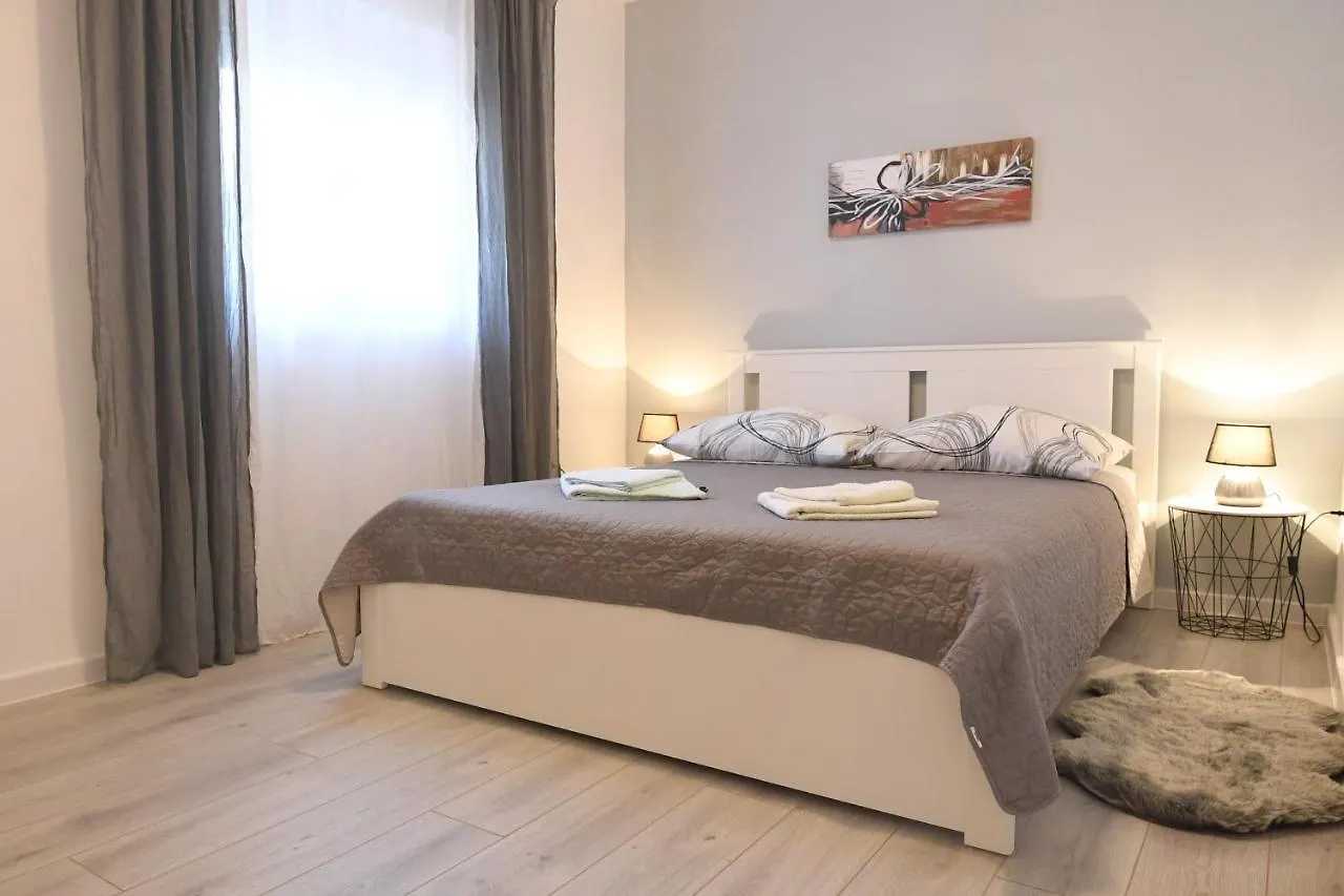 Apartment Karla Zadar