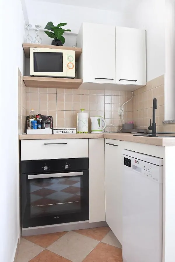 Apartment Karla Zadar 0*,